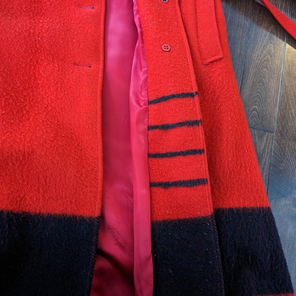 Vintage Hudson's Bay Company HBC Red Wool point blanket coat - Picture 7 of 12